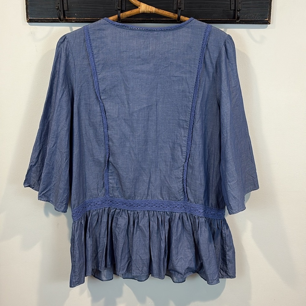 Matilda Jane Chambray Crochet Trim Tie Front Peplum Hem Top Size Large - Picture 7 of 7